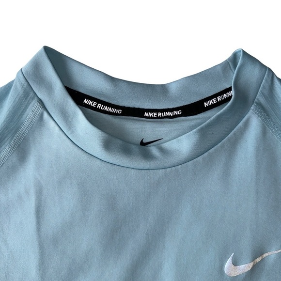 NIKE WOMENS RUNNING DRI-FIT  SHORT SLEEVE TEE CLASSIC SIZE S BABY BLUE - Picture 4 of 15